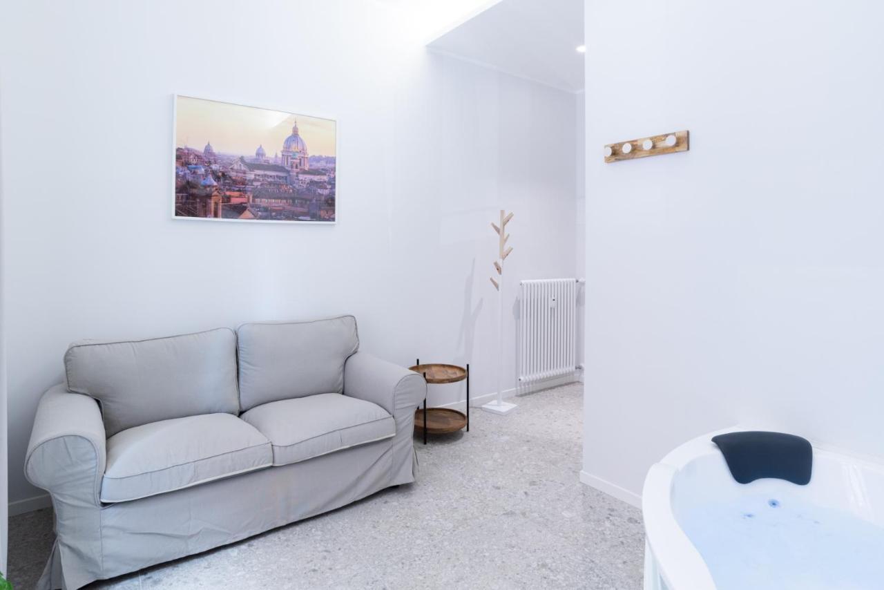 רומא White Home Suite And Rooms מראה חיצוני תמונה