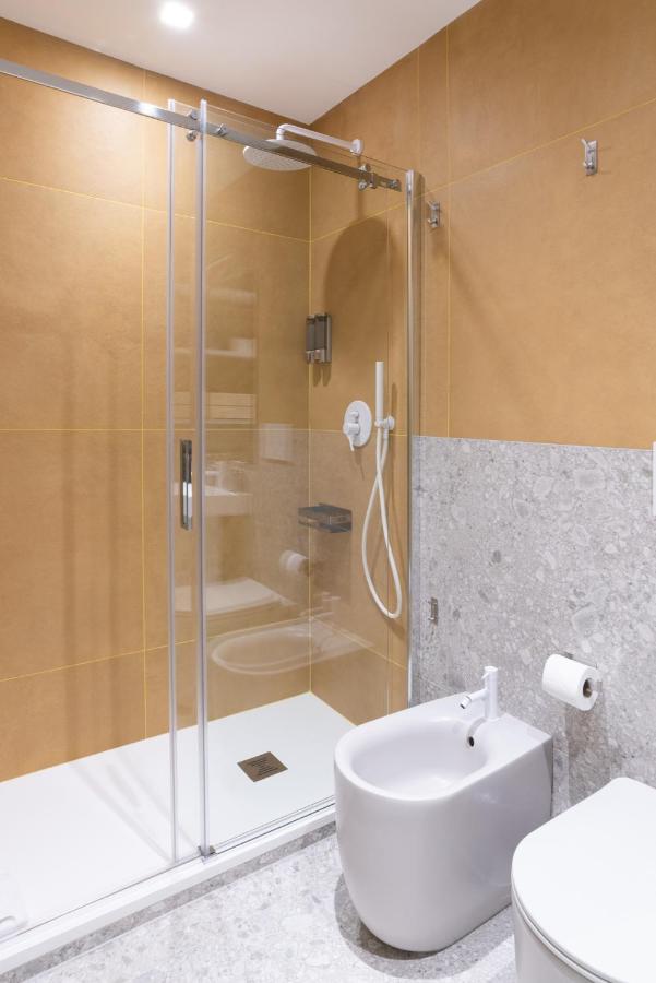 רומא White Home Suite And Rooms מראה חיצוני תמונה